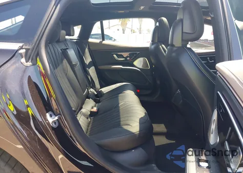 2022 Mercedes-Benz Eqs 450+ from USA, damaged, VIN W1KCG2DB7NA015666